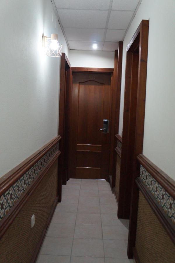Hostal La Conilena Conil De La Frontera Zewnętrze zdjęcie