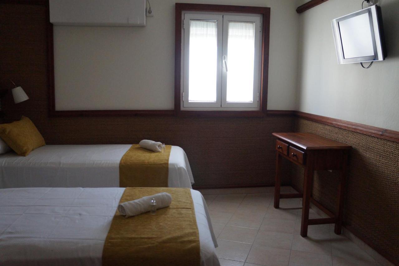 Hostal La Conilena Conil De La Frontera Zewnętrze zdjęcie