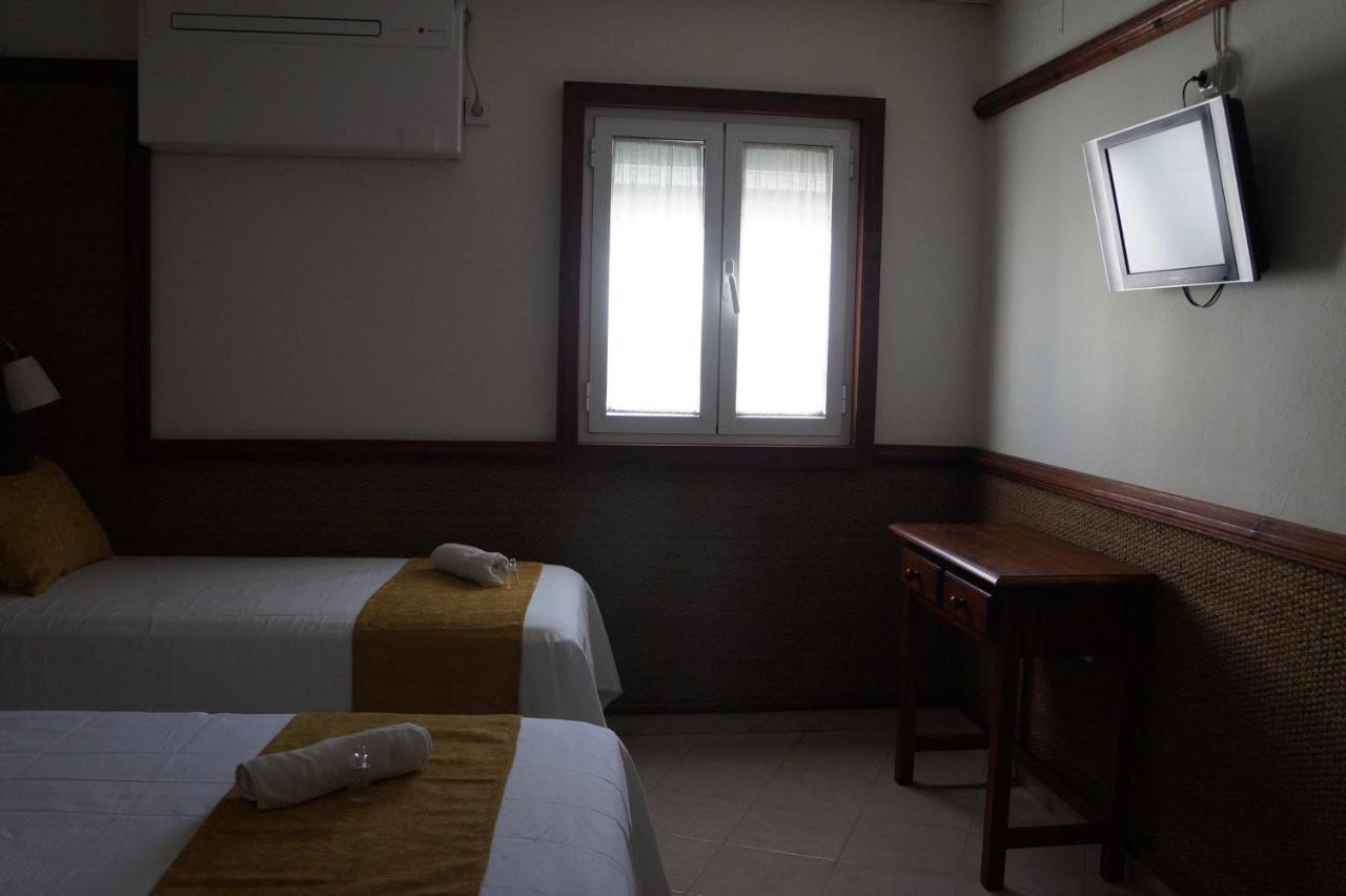 Hostal La Conilena Conil De La Frontera Zewnętrze zdjęcie
