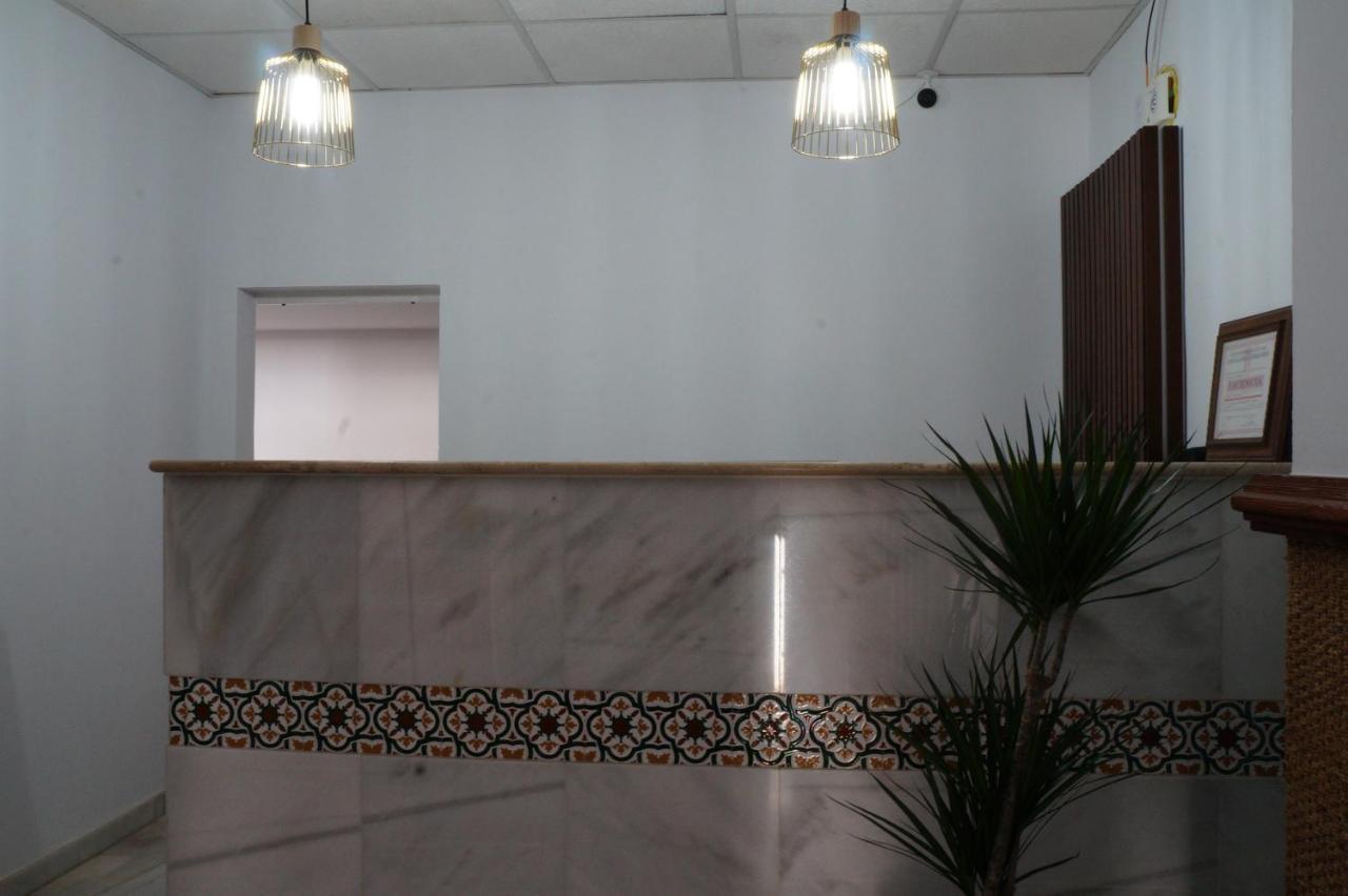 Hostal La Conilena Conil De La Frontera Zewnętrze zdjęcie